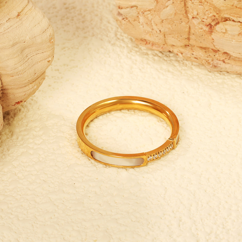 White Zirconia Ring | 18K Gold | Size #8