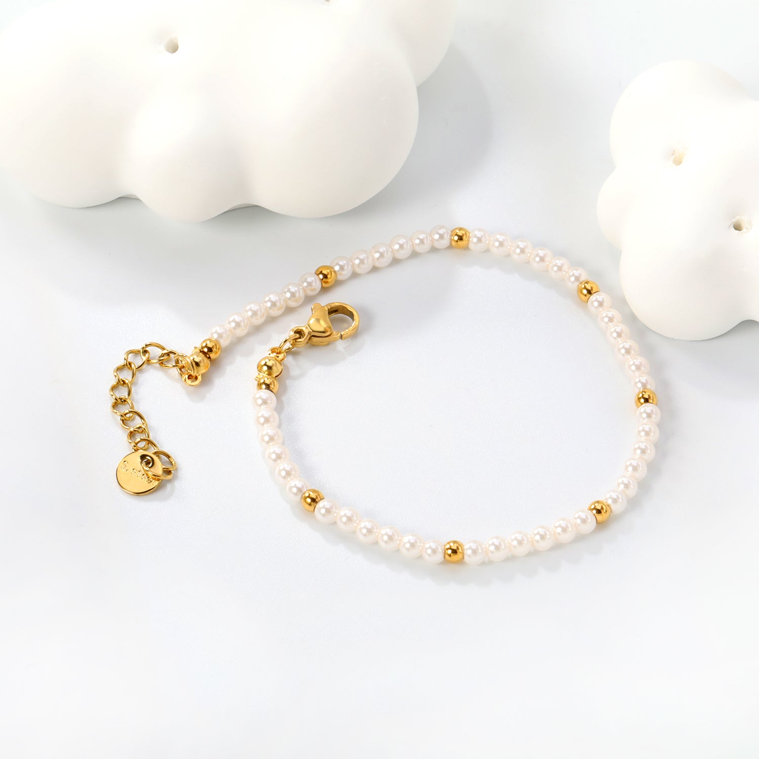 White Shell Bead Bracelet | 18K Gold | Size 18+3cm