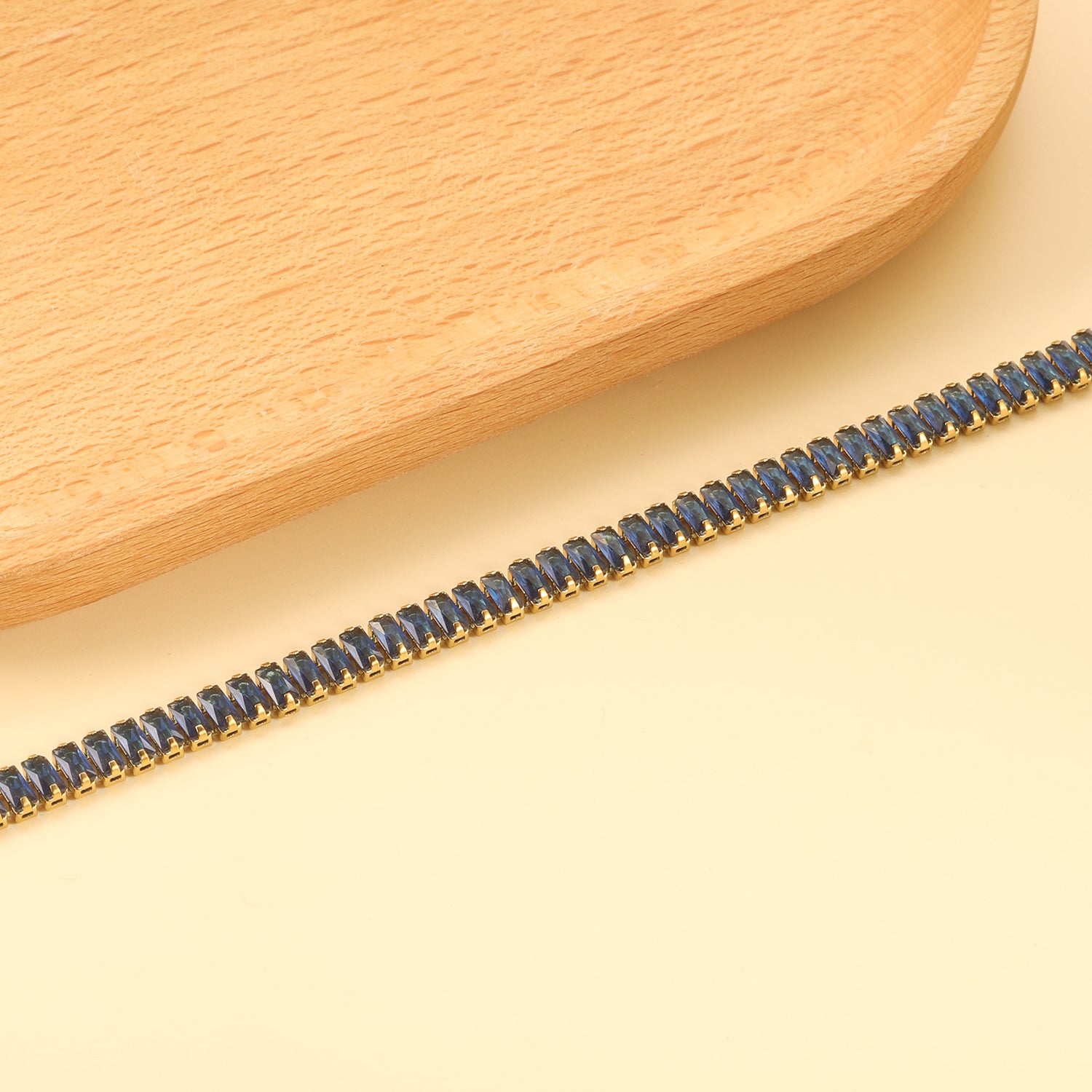 Rectangle Blue Stone Bracelet | 18K Gold | Size 18cm