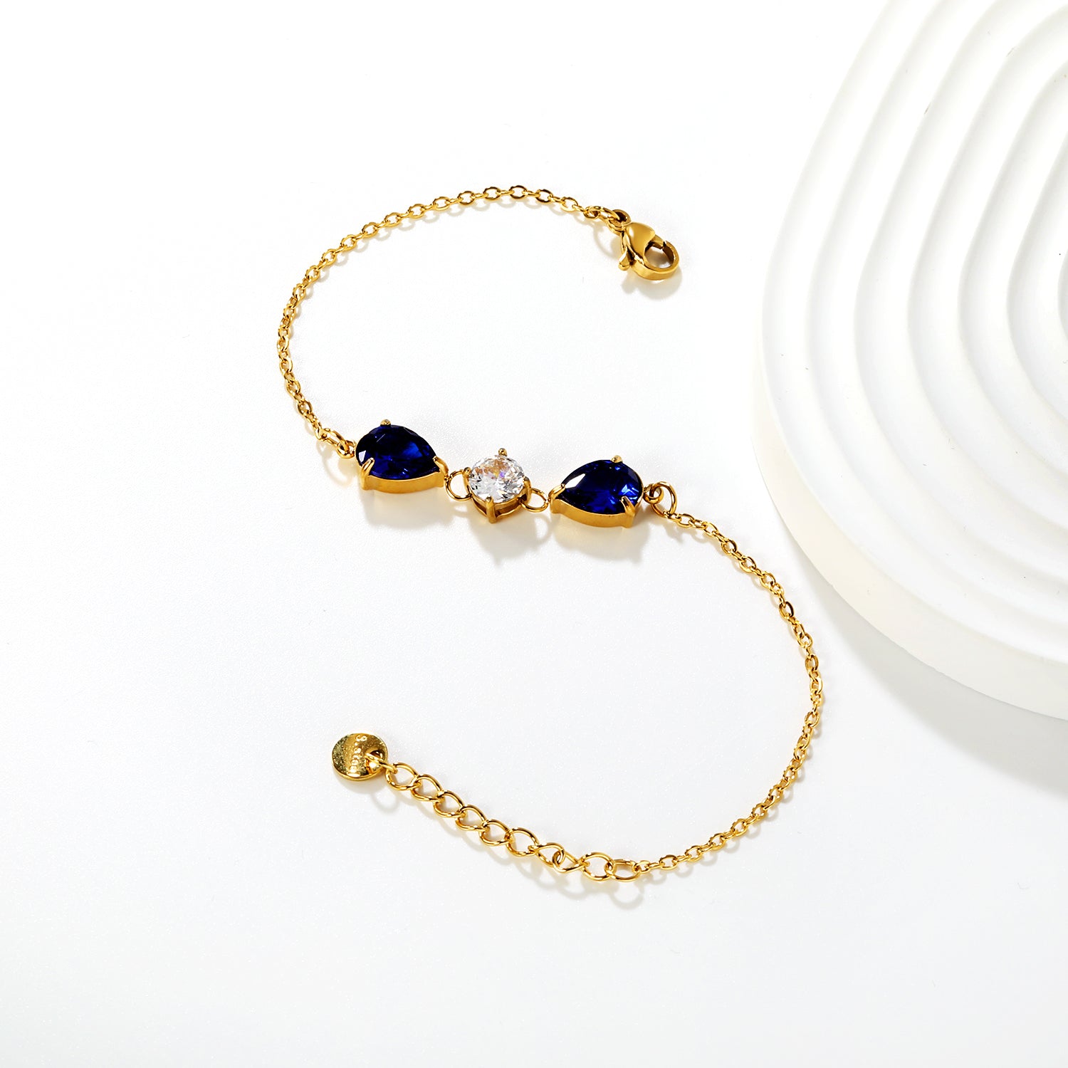 Pear Shaped White & Blue diamonds Bracelet | 18K Gold | Size 18+3cm