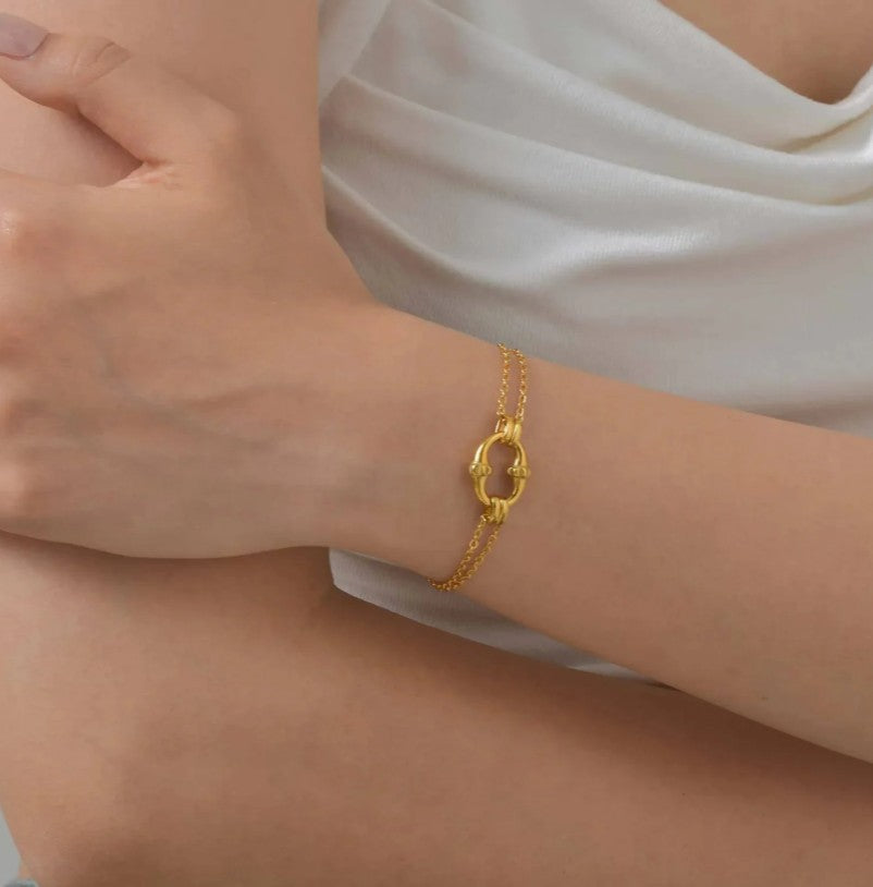 Rivet Elliptical Gold Bracelet | 18K Gold | Size 16+5cm