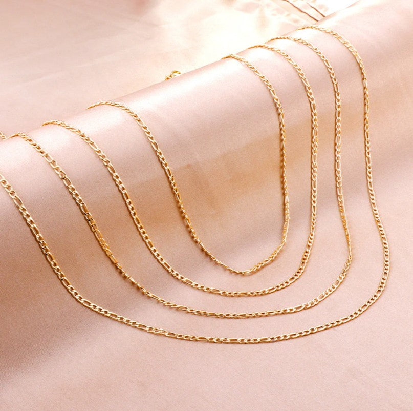Classic Figaro Design Necklace Chain | 18K Gold | 45 cm