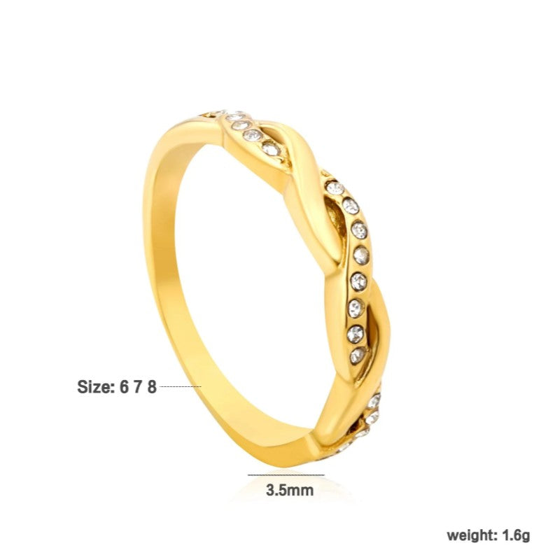 Twisted Diamond Ring | 18K Gold | Size #8